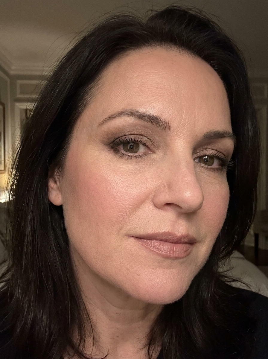 Soft Smokey Brown Evening Makeup als Elena Gilbert Makeup Inspiration 2026